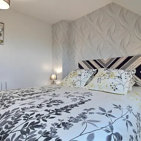 Ty Arvor Holiday home